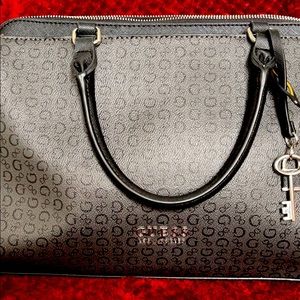 Guess Purse Woman’s